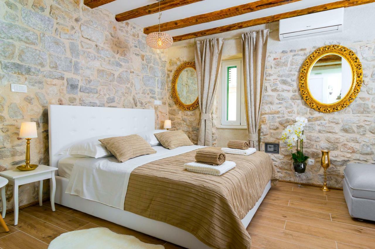 Lux Aurelius In Split Centre Old Town Hotel Exterior photo